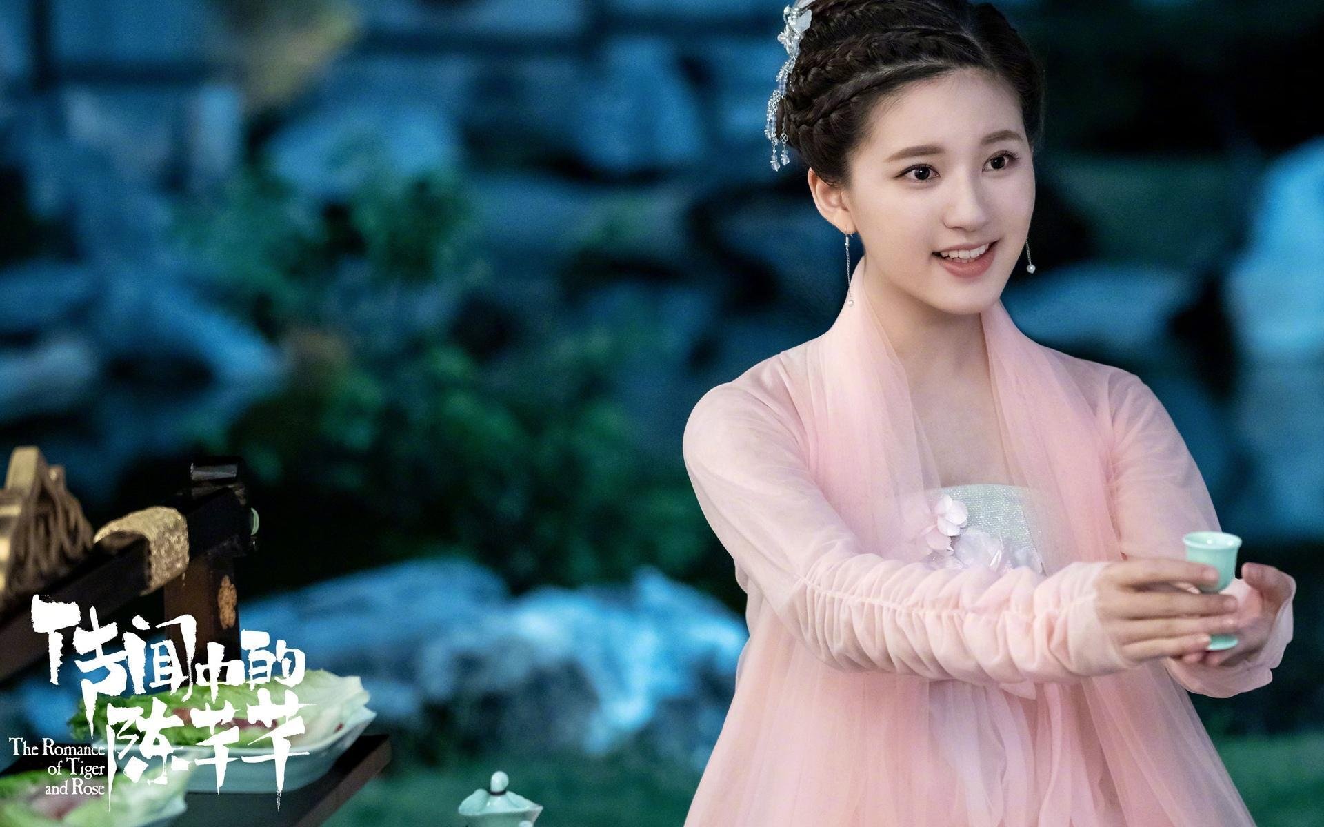 风驰电掣的隐喻，当F1揭幕战的轰鸣遇见加维的高光舞步