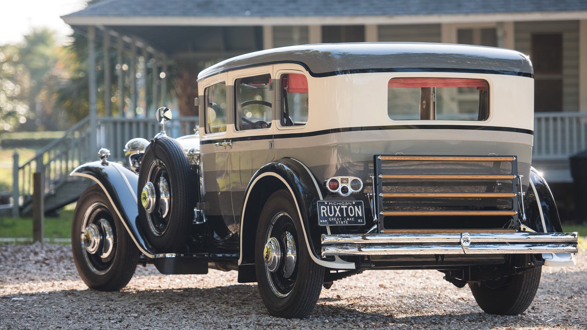 锡安关键进球定乾坤，猛龙轻取尼克斯