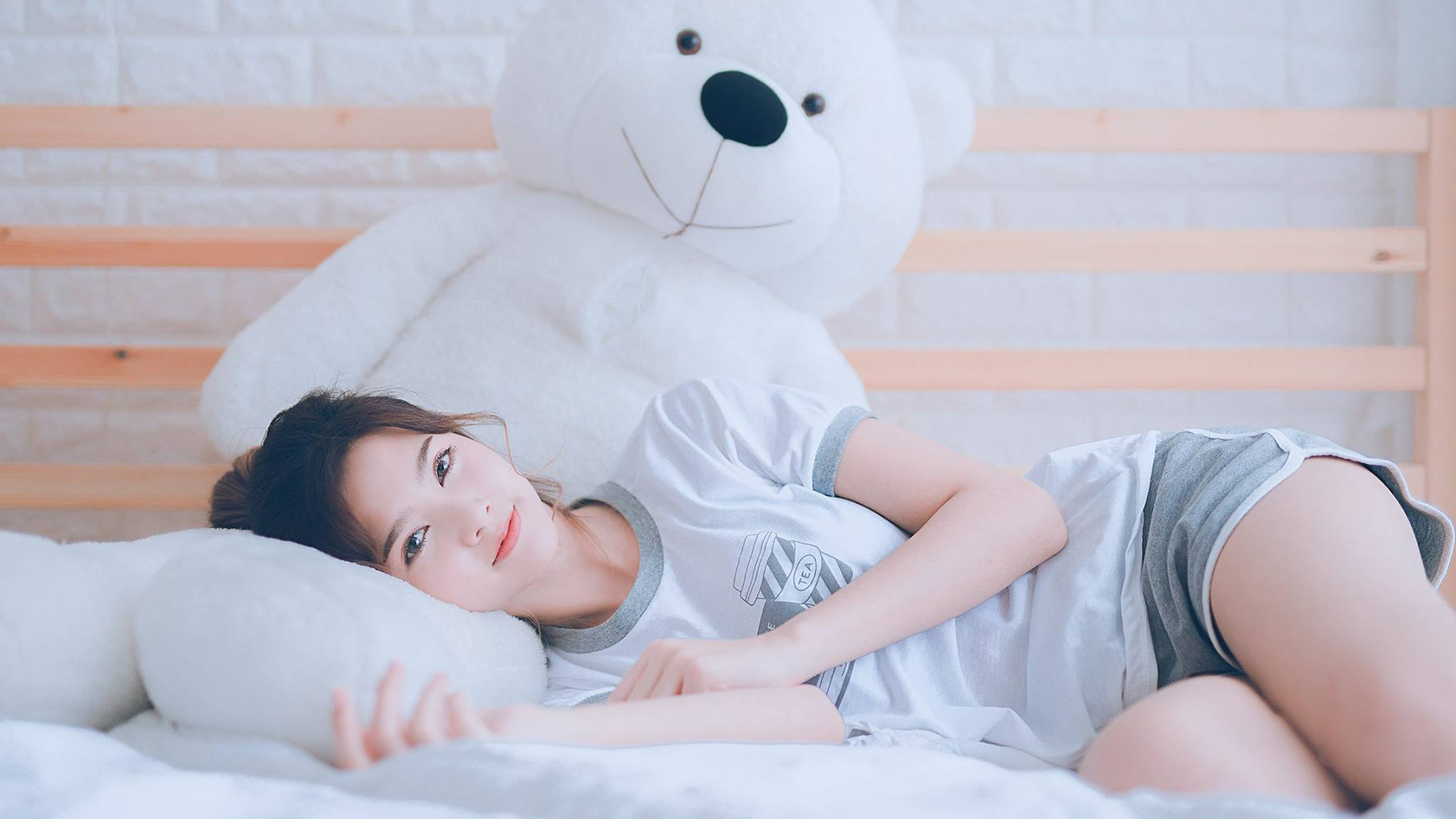 当凯恩的一键切换遇上玻利维亚的时间魔法，现代足球的节奏博弈论