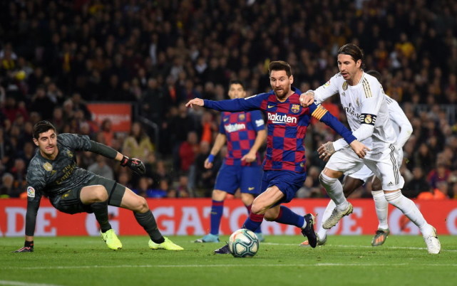 开云体育app-罗马对阵巴萨，莫德里奇压制级发挥