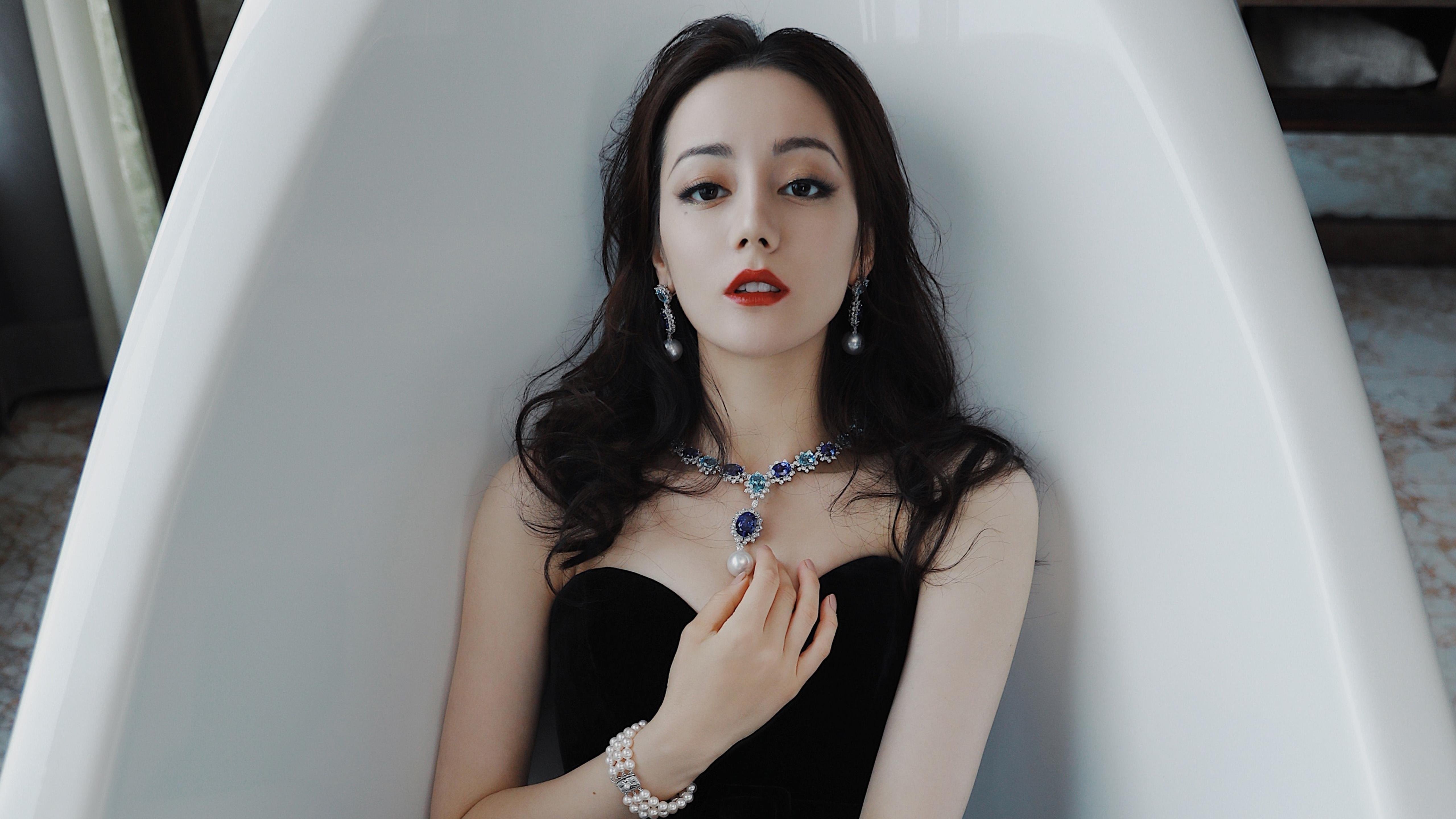 玻利维亚高原奇迹，斯通斯以呼吸为节拍，奏响团队胜利交响曲